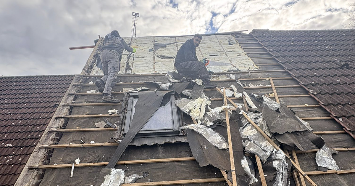 How to Choose the Right Roofing Contractor